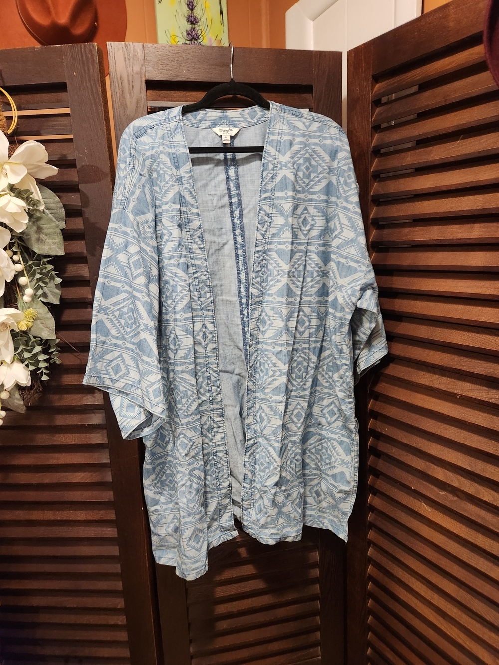 Wrangler Light Blue Aztec Patterned Open Front Kimono Shrug